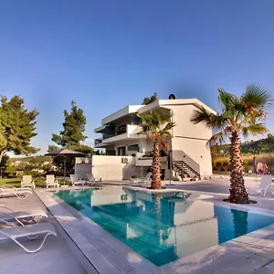 https://pine-resort-appartments.hotelschalkidiki.net