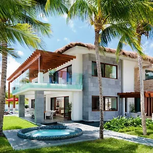 https://azul-villa-esmeralda-by-karisma-puerto-morelos.quintano-roohotels.com